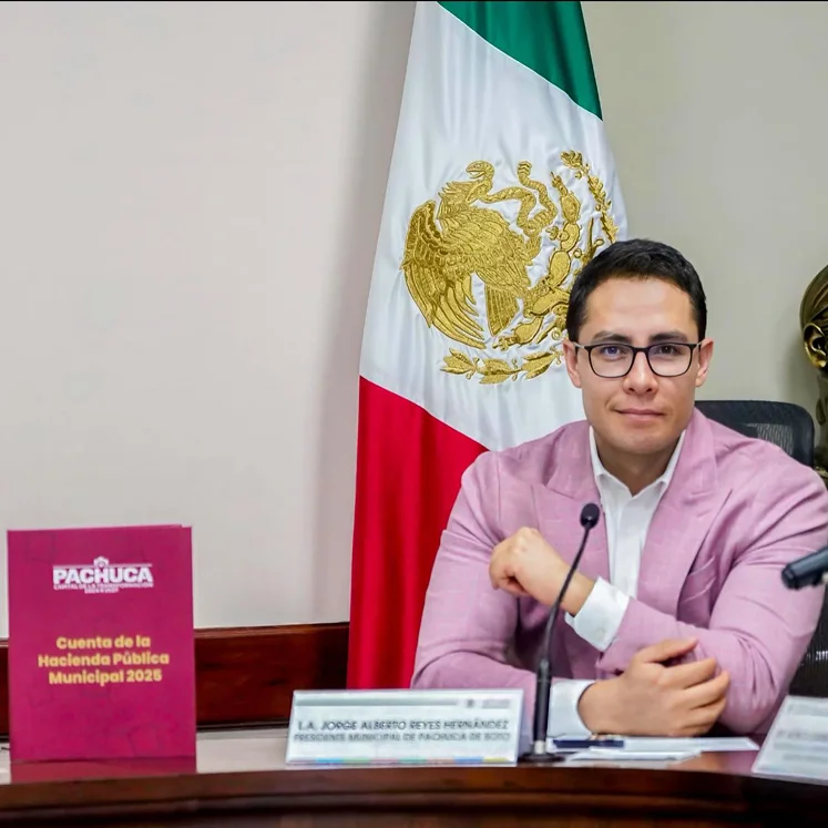 Trayectoria académica y profesional